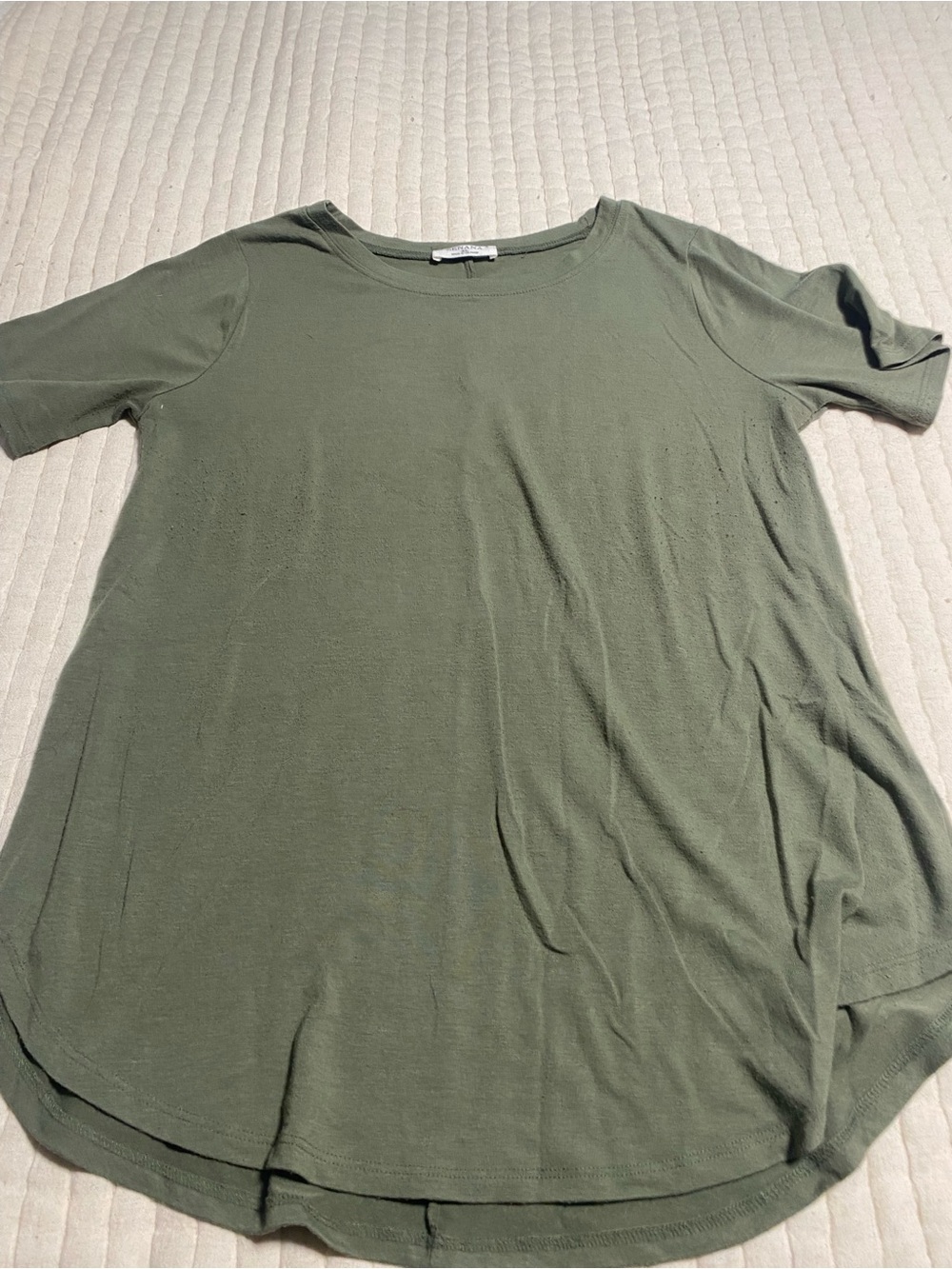Zenana Outfitters Olive Scoop Neck Short Sleeve Top